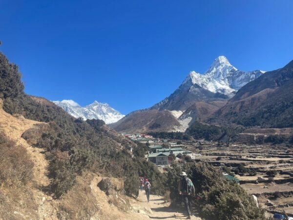 Point, glaciers, and high-altitude trails.