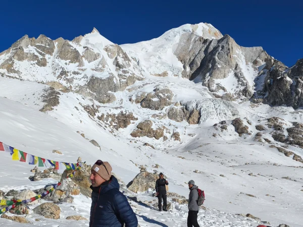 manaslu circuit trekking in nepal