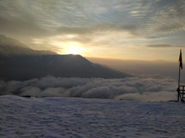 mardi-himal-base-camp-sunrise