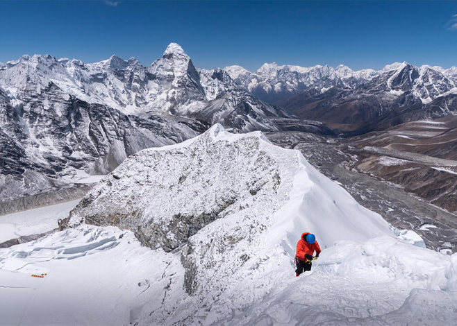 lobuche peak climbing