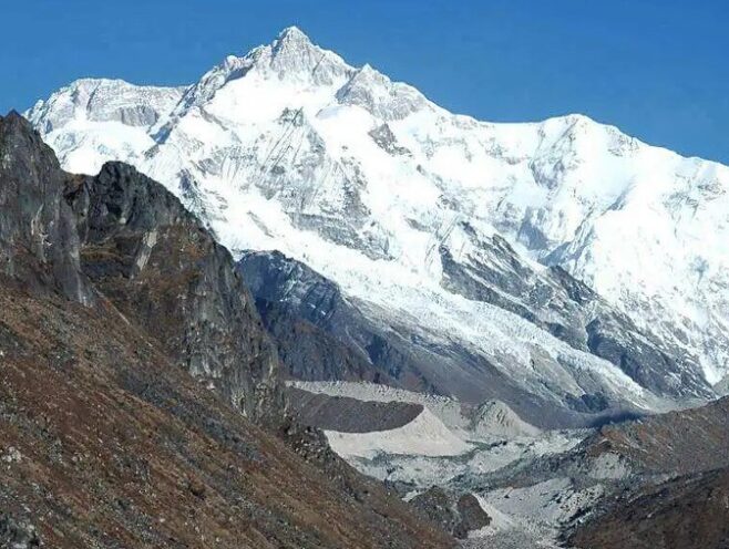 Kanchenjunga Circuit Trek
