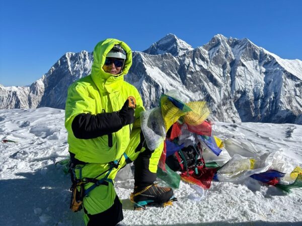 Pasang climbing Guide