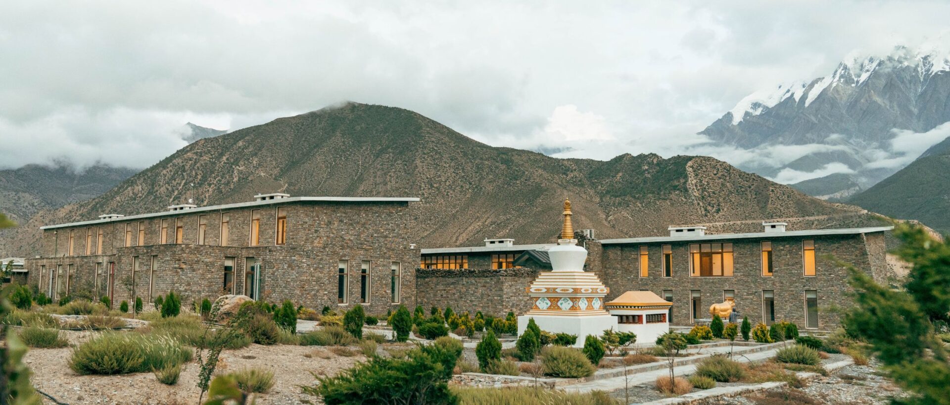 shinta mani mustang Hotel